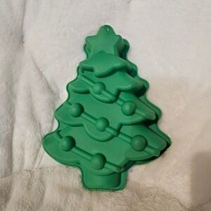 Christmas Tree Green Silicone‎ Mold Festive Holiday Baking Cake Chocolate Soap